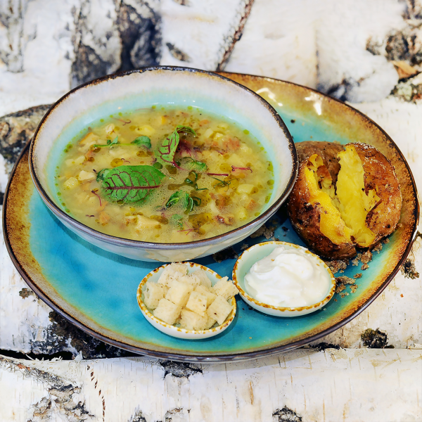 Суп из лесных грибов с печеным картофелем и перловкой