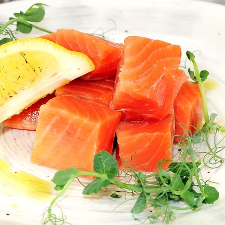 Фото Рубанина из форели с семенами тыквы и печеным лимоном от магазина FedyaDich.ru